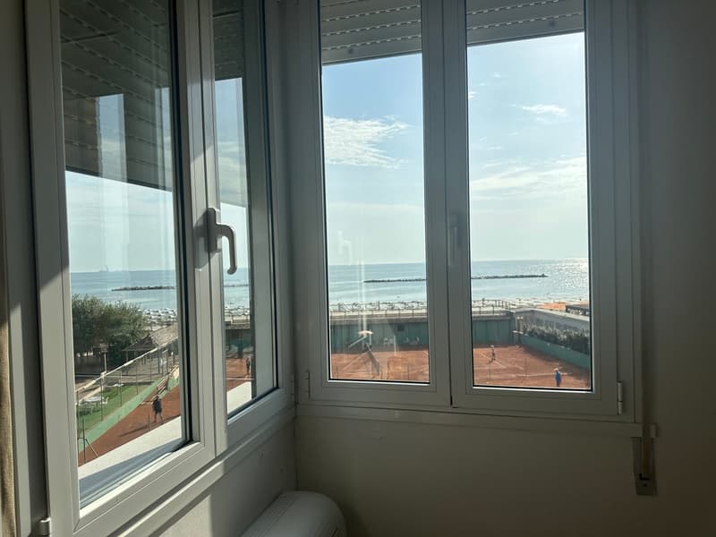 Grazioso appartamento Vista Mare con ACCESSO DIRETTO ALLA SPIAGGIA (8)
