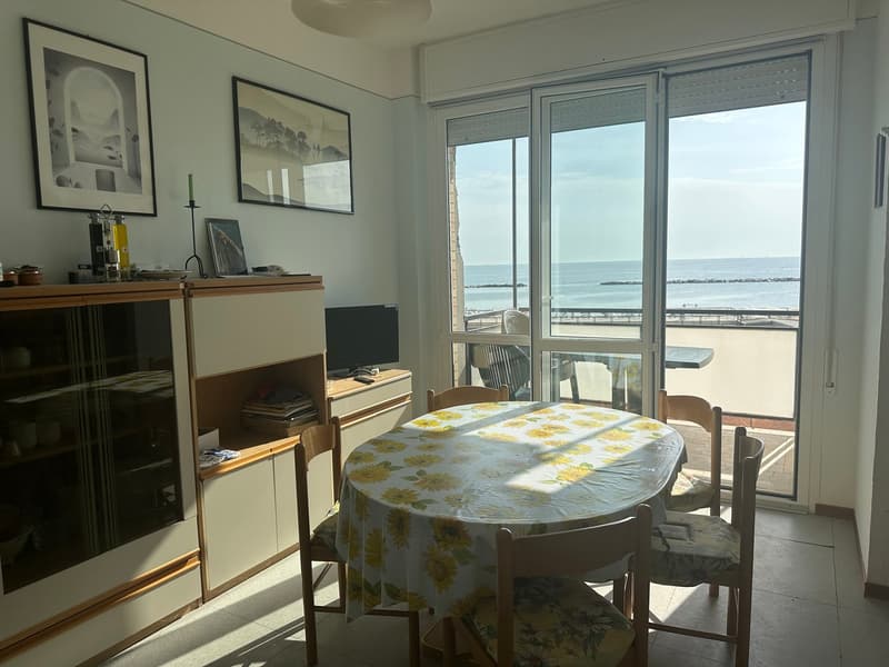 Grazioso appartamento Vista Mare con ACCESSO DIRETTO ALLA SPIAGGIA (10)