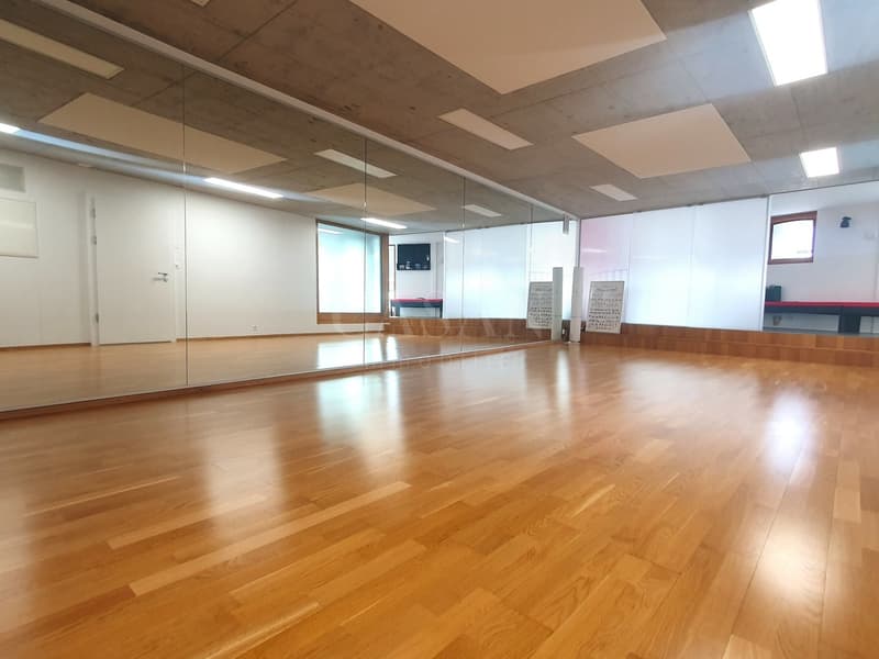 Salle de danse ou bureaux atypiques (2)