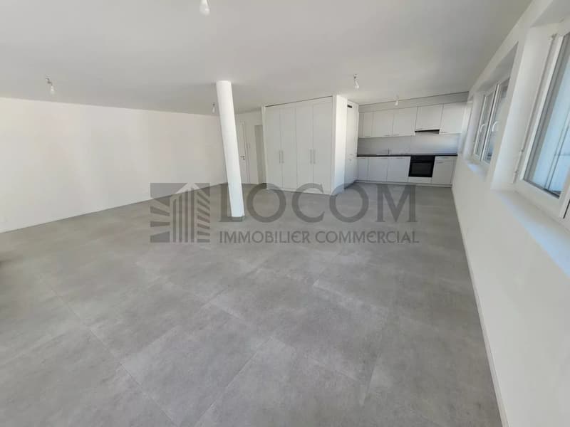 Duplex commercial neuf et aménagé (9)