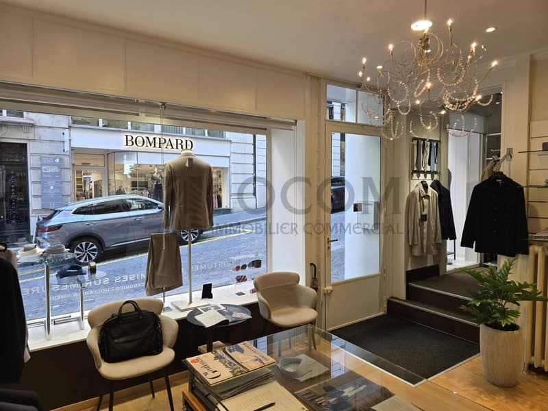 Belle arcade de 82 m² à la rue de la Paix à côté d'Hermès (8)
