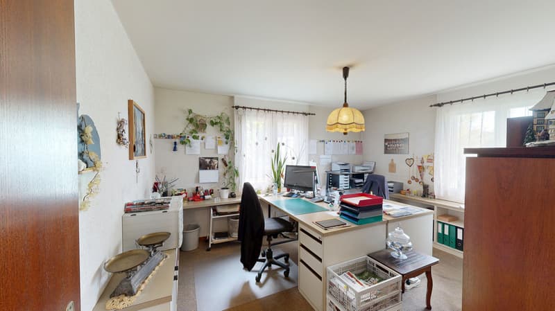 Büro EG