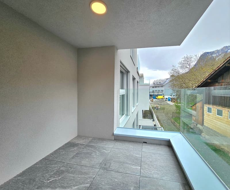 Moderne 2.5 Zimmerwohnung (7)