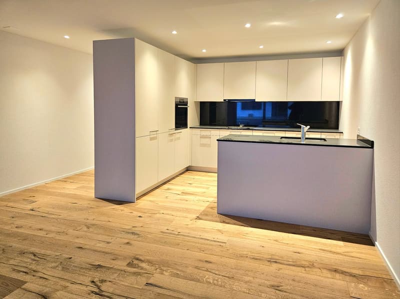 Moderne 2.5 Zimmerwohnung Parterre "Neubau" (1)