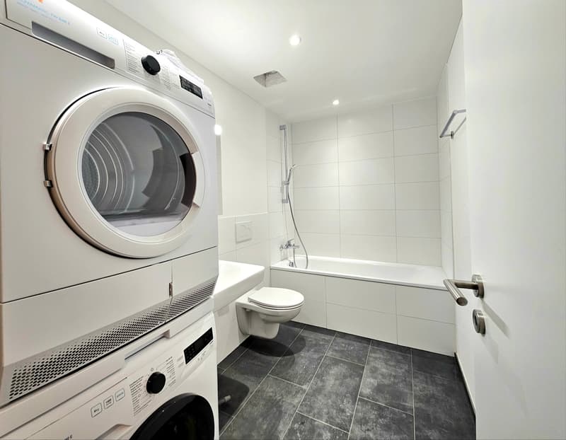Moderne 2.5 Zimmerwohnung Parterre "Neubau" (8)
