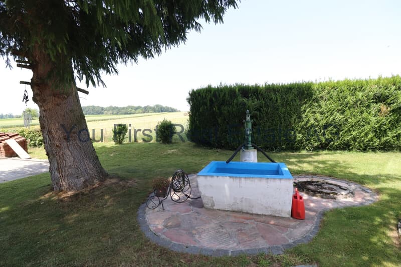 FRANCE - Un jardin comme un parc – Paix, espace et nature. (10)