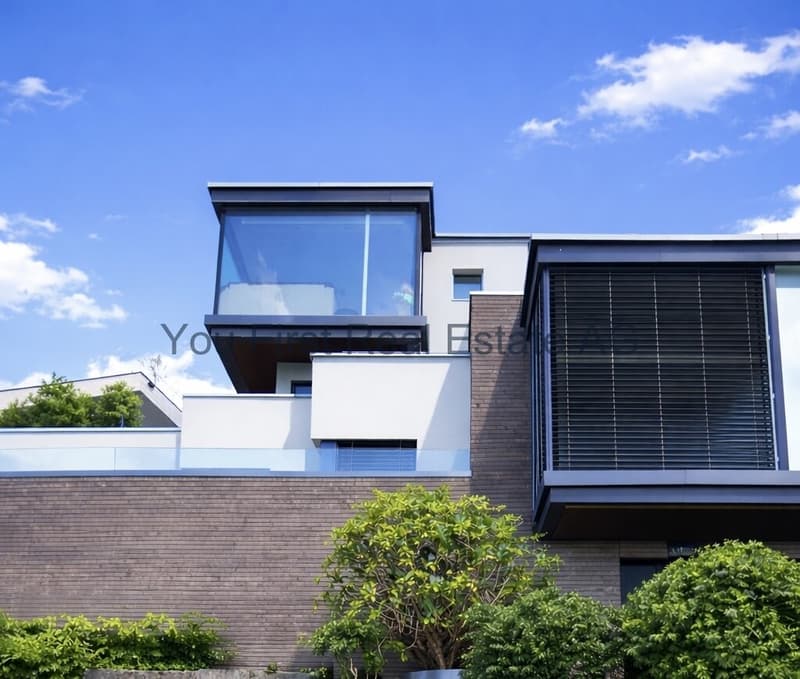 Architektur-Highlight: Modernes Designerhaus mit Panoramaverglasung und intelligenter Sonnenschutz-Technologie