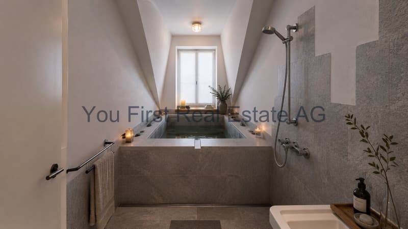 Spa-Atmosphäre im Bad: Ebenerdige Wanne mit Fensterblick und hochwertiger Ausstattung