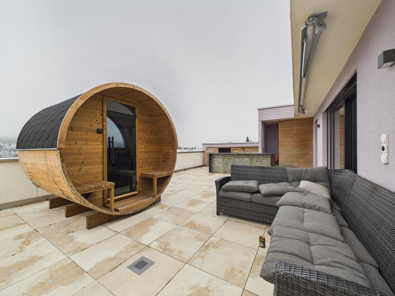 Licht. Luft. Luxus. – Exklusive 5.5-Zimmer-Attikawohnung mit Jacuzzi & Wintergarten (6)