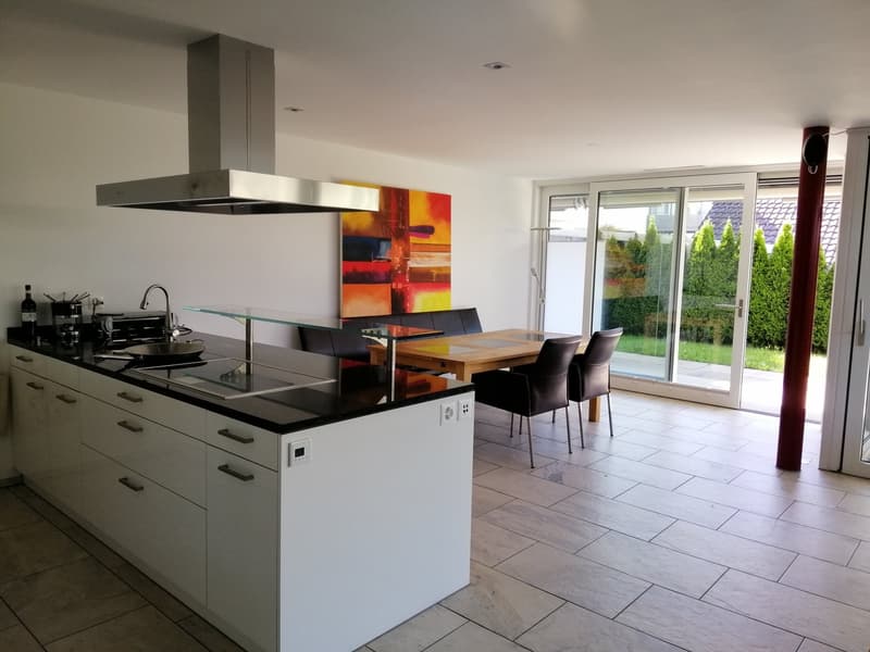 4.5-Zimmer-Wohnung mit 170 m² Gartenfläche (2)