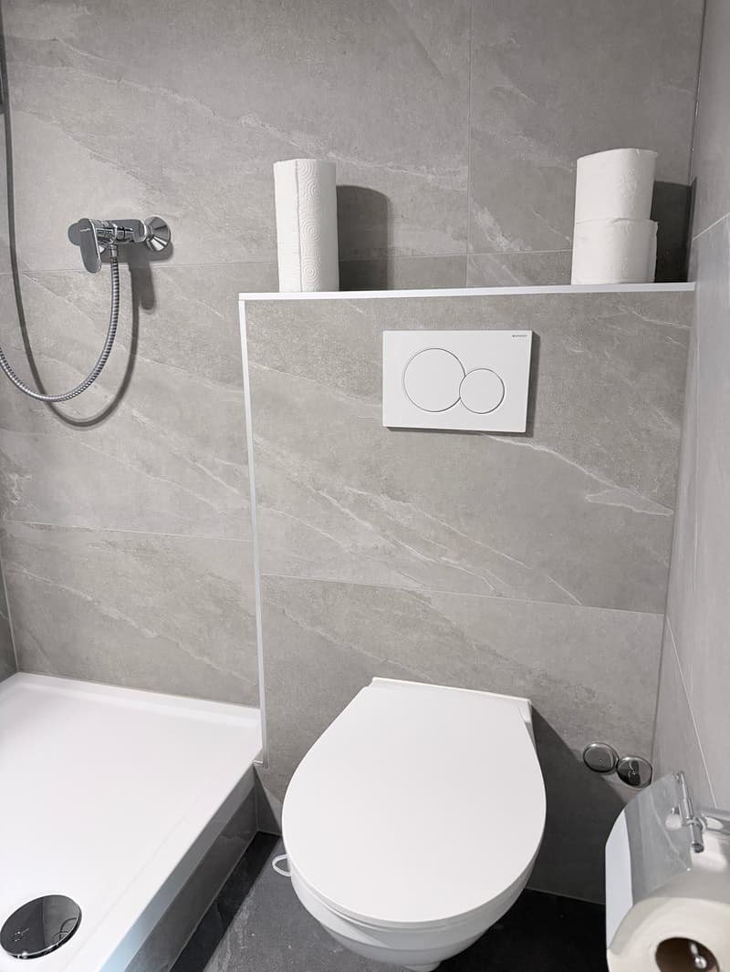 Studio moderne à Bienne – disponible immédiatement (20)