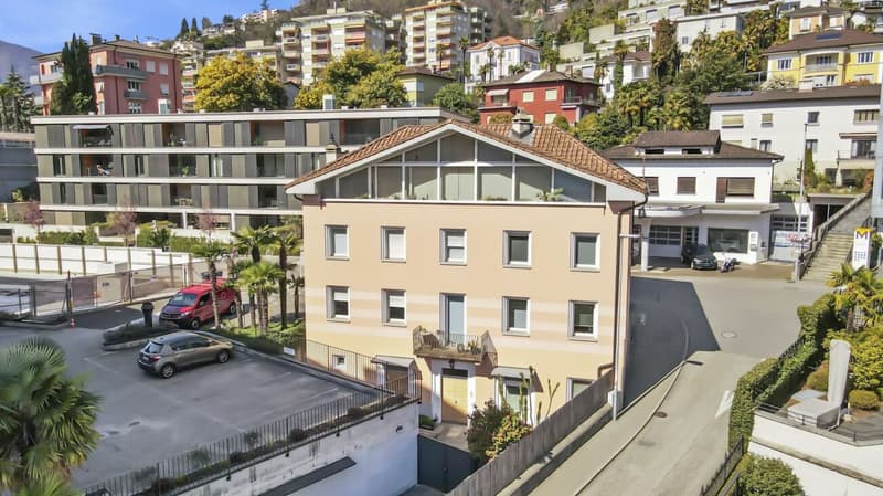 Locarno - Spazio commerciale con due appartamenti / Gewerbefläche mit zwei Wohnungen (11)