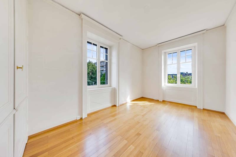 Appartement d'exception au dernier étage avec 2 balcons, à deux pas d'Ouchy (8)