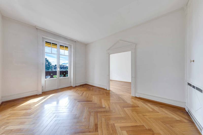 Appartement d'exception au dernier étage avec 2 balcons, à deux pas d'Ouchy (7)