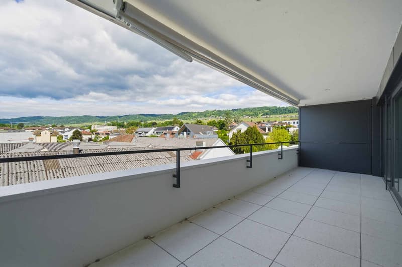 Appartement neuf traversant de 4.5 pièces avec deux balcons (5)