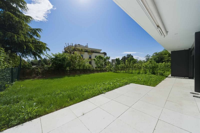 Appartement neuf de 2.5 pièces avec terrasse et jardin privatif (5)