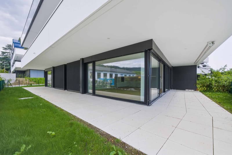 Appartement neuf de standing - 5.5 pièces en angle avec terrasse et jardin privatif (1)