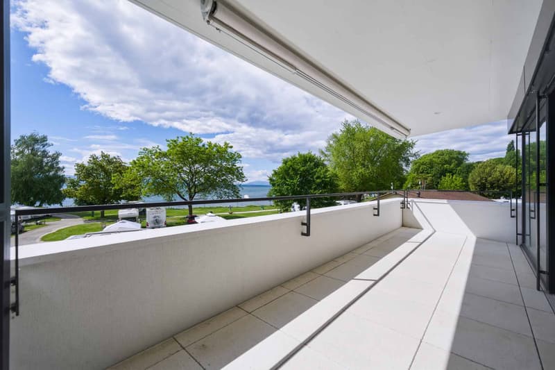 Appartement neuf traversant de 3.5 pièces avec deux balcons - Vue lac Léman (3)