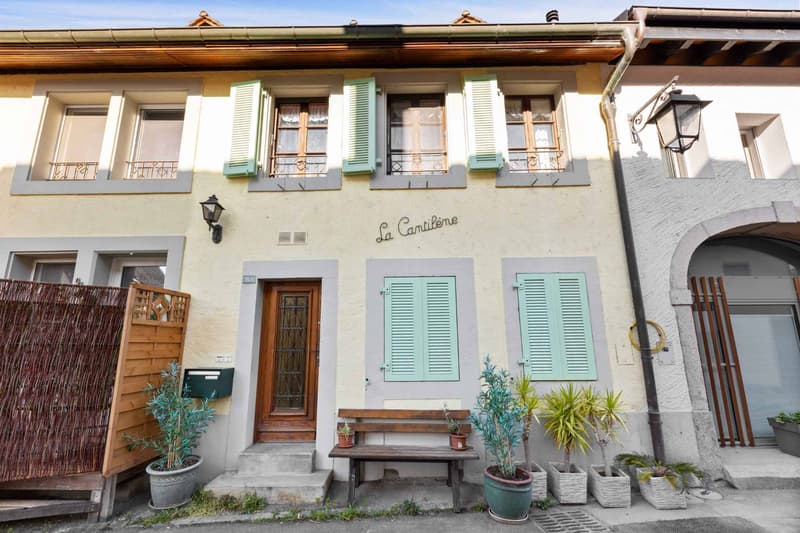 Maison de village de 4.5 pièces au Vieux-Bourg de Denges (1)