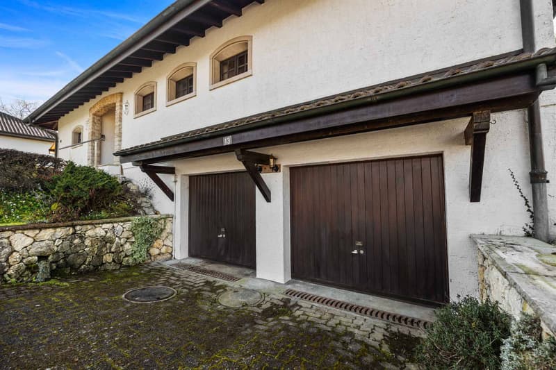 Maison individuelle de plain-pied avec piscine et fort potentiel d'aménagement (9)