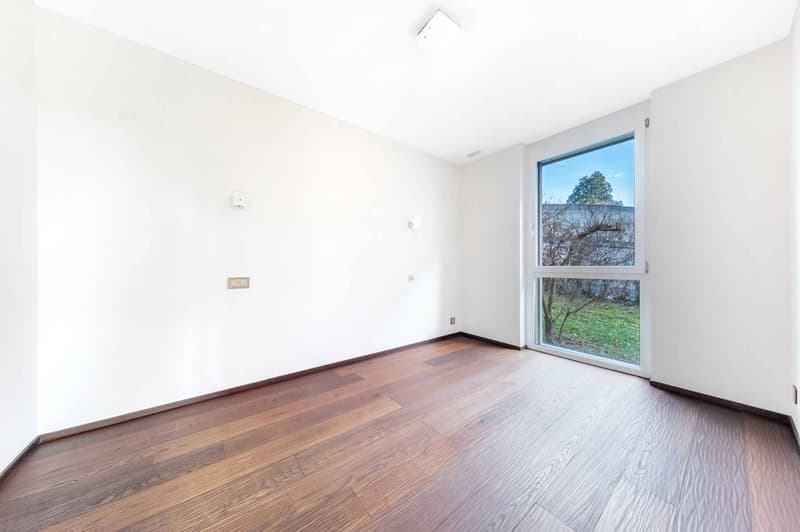 Superbe 3,5 pièces de standing avec terrasse et jardin - Disponible de suite (7)