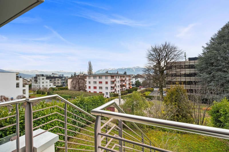 Duplex contemporain de 4,5 pièces avec balcon et jardin (6)