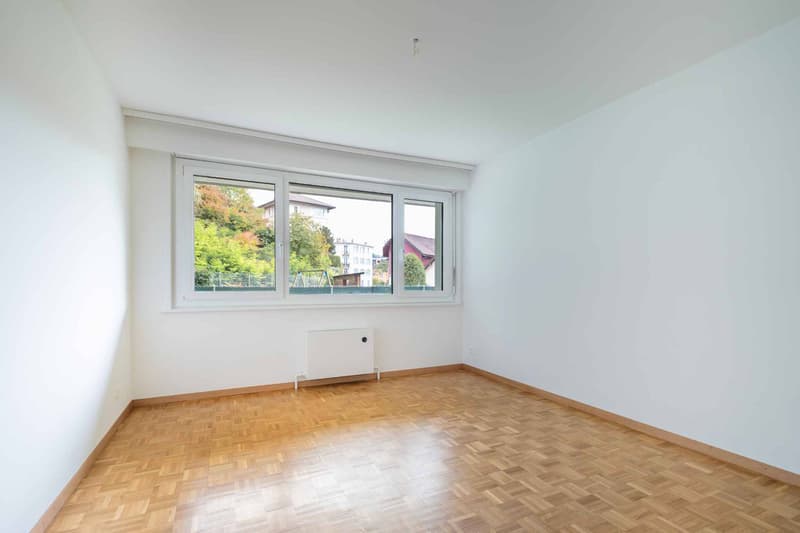 Bel appartement de 2,5 pièces en rez de jardin et plein centre ville ! (7)