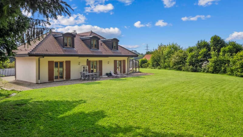 Magnifique maison individuelle de 7.5 pièces avec grand jardin (3)