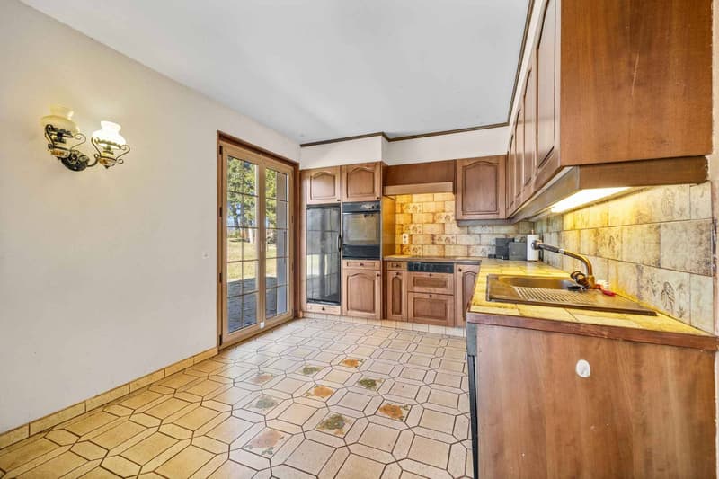 Magnifique maison individuelle de 7.5 pièces avec grand jardin (6)