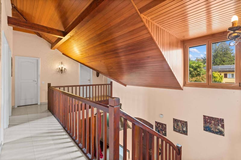 Magnifique maison individuelle de 7.5 pièces avec grand jardin (7)