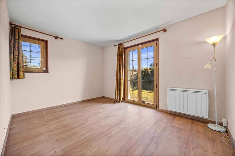 Magnifique maison individuelle de 7.5 pièces avec grand jardin (11)