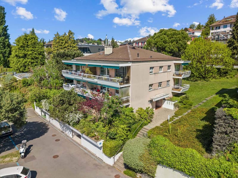 Appartement spacieux de 4,5 pièces avec jardin à Pully (1)
