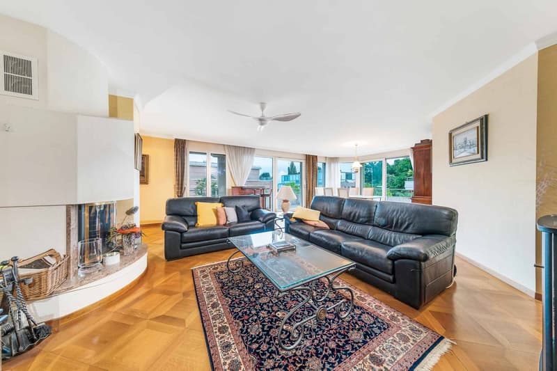 Exclusivité : Splendide appartement de 156 m² à deux pas du lac (2)