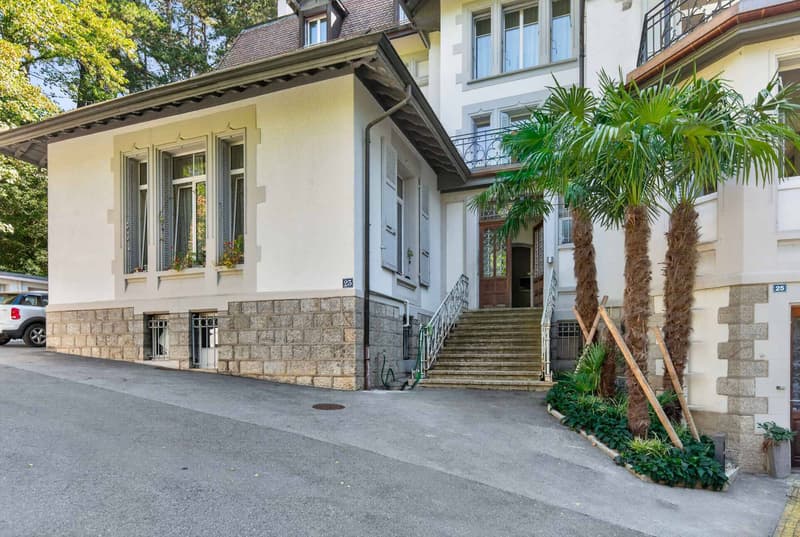 Appartement de 3.5 pièces rénové situé au coeur d'un quartier prestigieux (11)