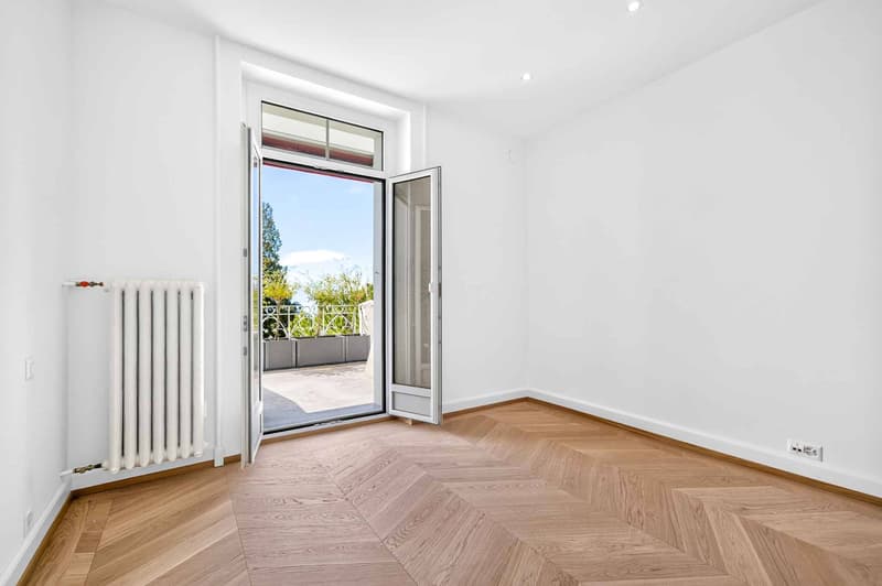 Appartement de 3.5 pièces rénové situé au coeur d'un quartier prestigieux (8)