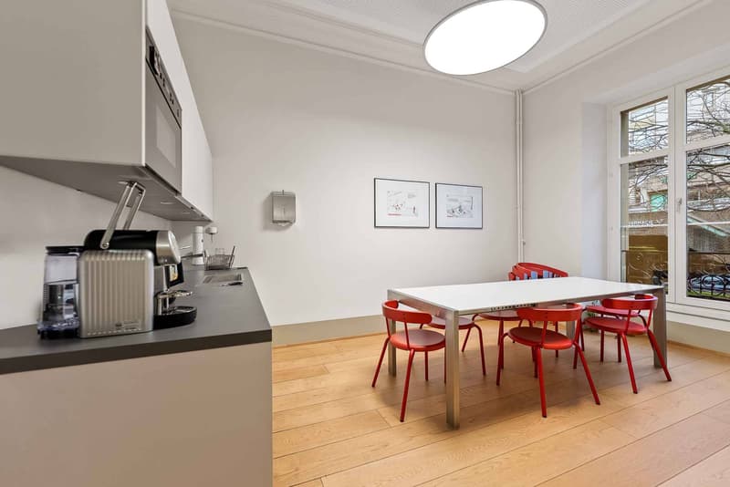 Bureaux de standing idéalement situés (8)