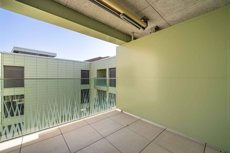 Superbe studio avec balcon (6)