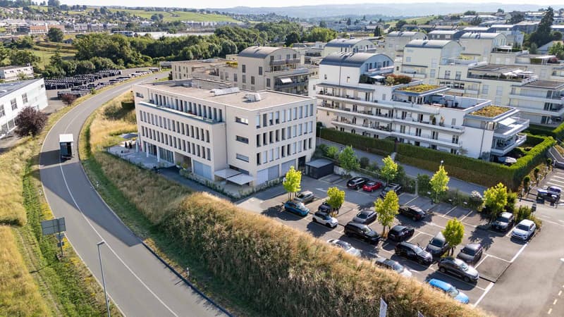Situé entre l'EPFL et la Ville de Morges, belles surfaces de bureau avec grande hauteur (2)