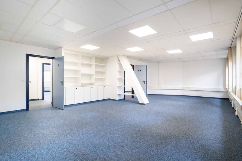Votre bureau rénové aux portes de Pully (2)