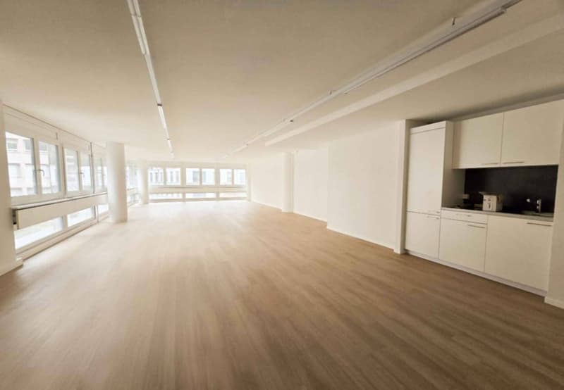 Votre cellule de bureau rénovée au centre-ville de 60 m2 (3)