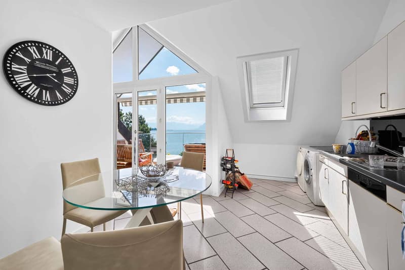 Magnifique appartement en duplex avec vue panoramique sur le lac (7)
