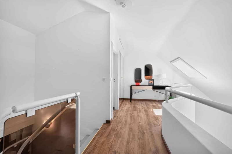 Magnifique appartement en duplex avec vue panoramique sur le lac (9)