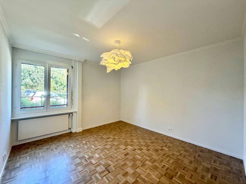 Spacieux appartement rénové de 5,5 pièces avec jardin (8)