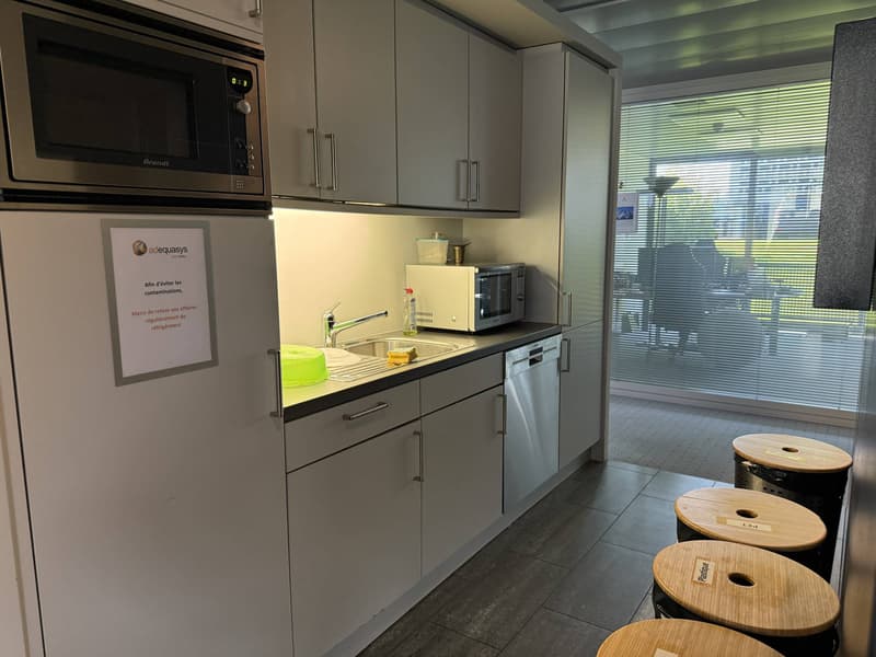 Bureau de 300m2 divisibles situés en Terre Sainte (8)