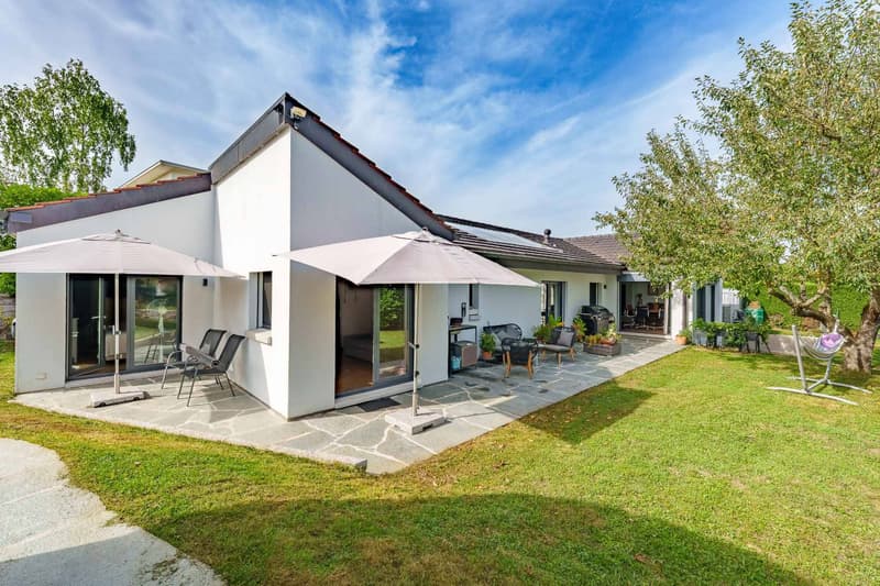 Très belle villa familiale en Terre-Sainte (1)