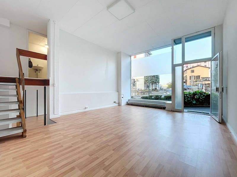 Surface commerciale d'env. 75m2 - Gambetta 22 (2)