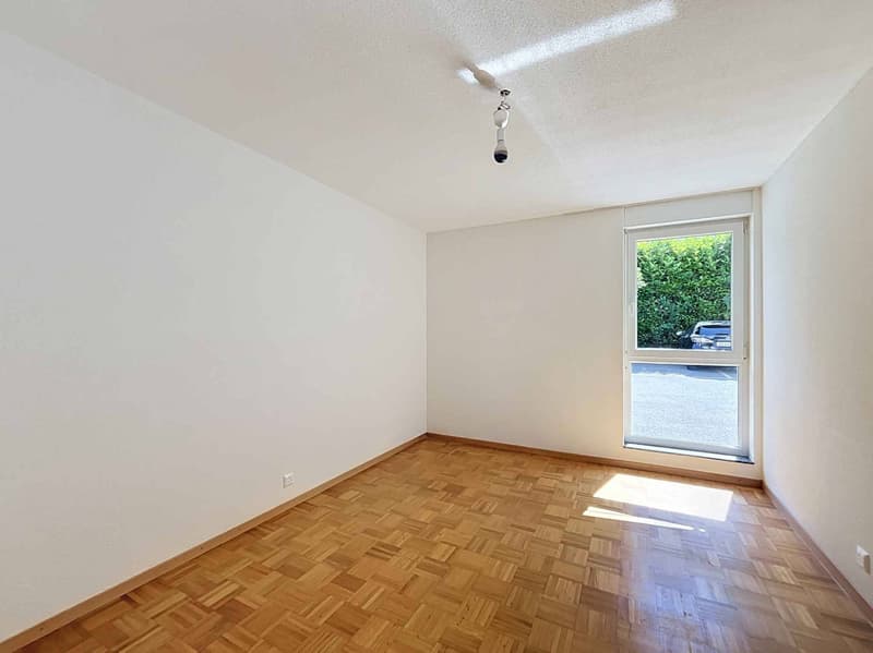 4.5 pièces au rez-de-chaussée avec terrasse - Cabinet 3 (9)