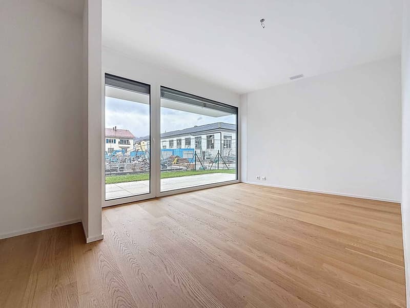 Appartement neuf de 5.5 pièces avec terrasse couverte et jardin (7)