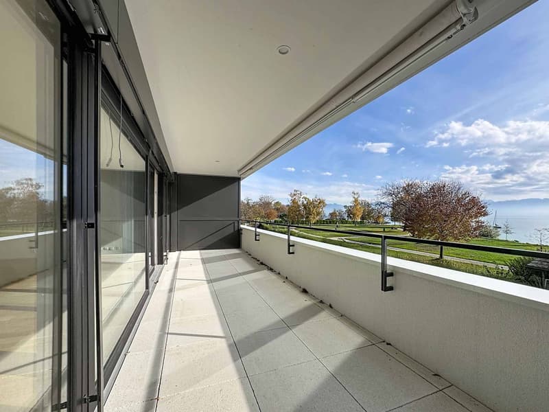 Luxueux 4.5 pièces traversant neuf avec 2 balcons (8)