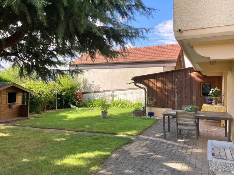 Maison individuelle de 4.5 pièces avec terrasses et jardin (2)